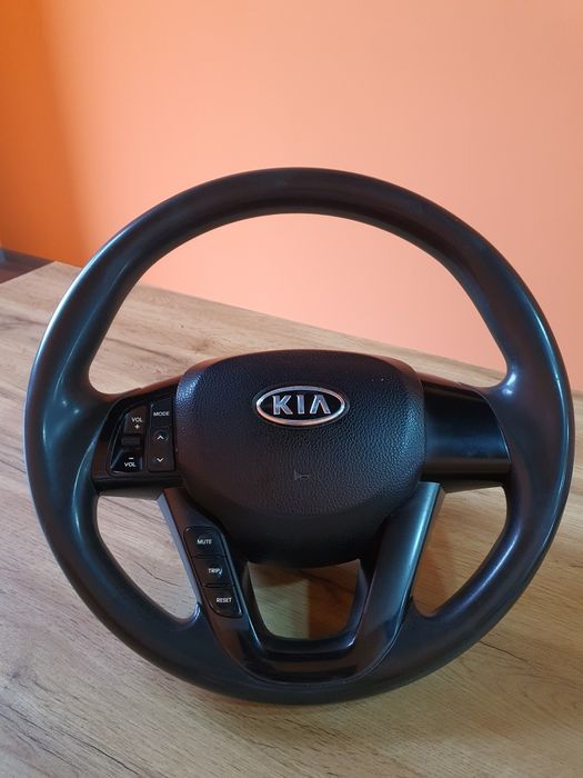 Kia Optima rul sotiladi Original