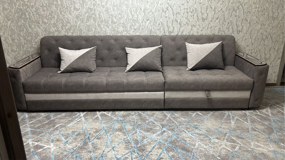 Детский кроват,стол,гитара