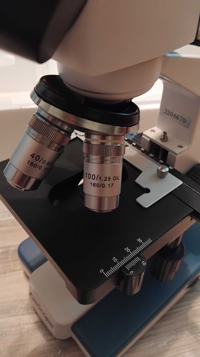 Microscop professional - 40X-2000X