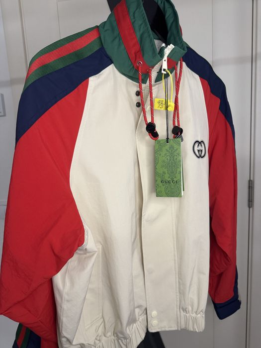 Jacheta gucci noua