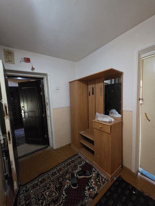 Срочно продается 3 ком.. квар.. Мархабо. 29 школа