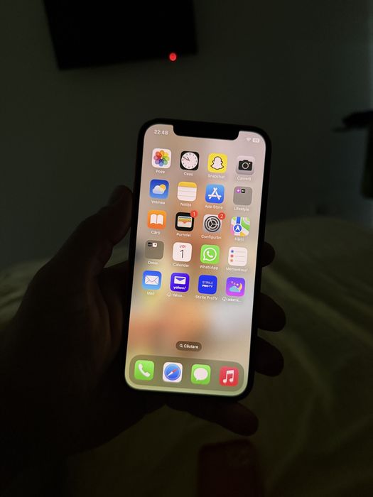 Vand Iphone 12 Red , neverlocked