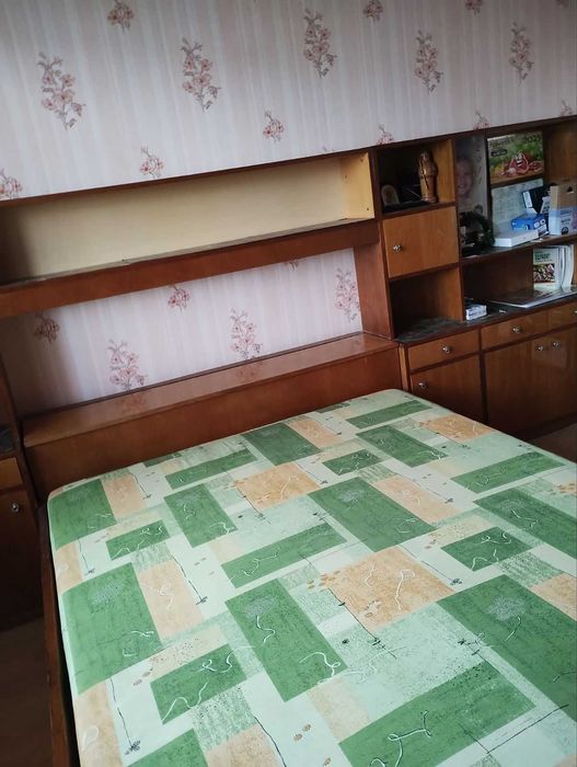 Спалня с ракла + ГОЛЯМ ШЕСТКРИЛЕН ГАРДЕРОБ