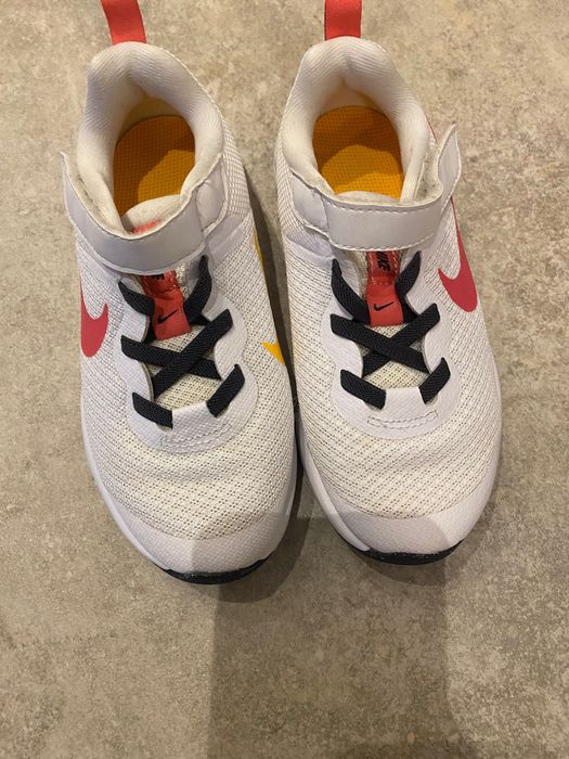 Детски маратонки Nike Revolution - 28, запазени