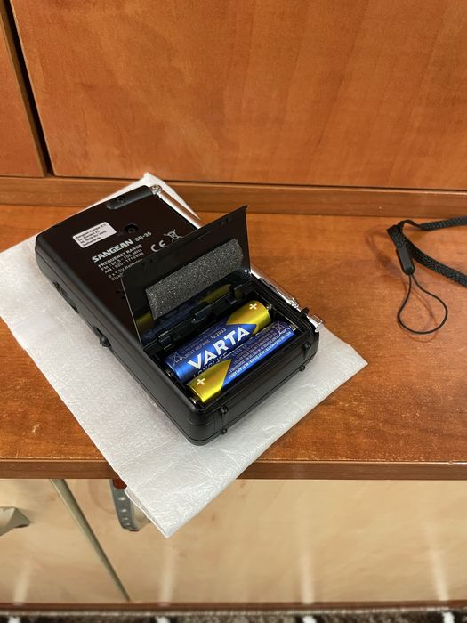 Radio portabil Sangean SR-35