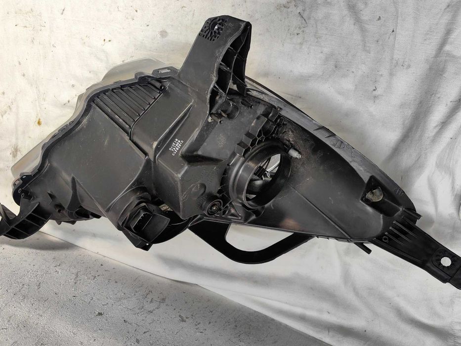 Фар Ситроен  Citroen DS3