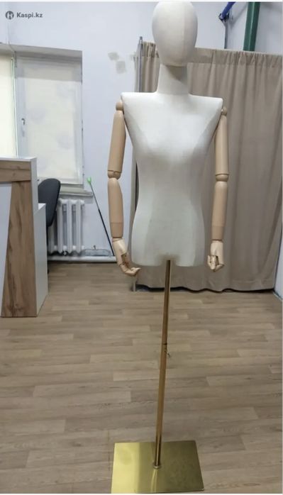 Женский манекен новый
