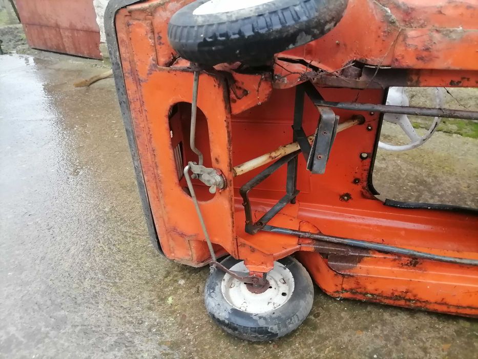 Ретро москвич с педали