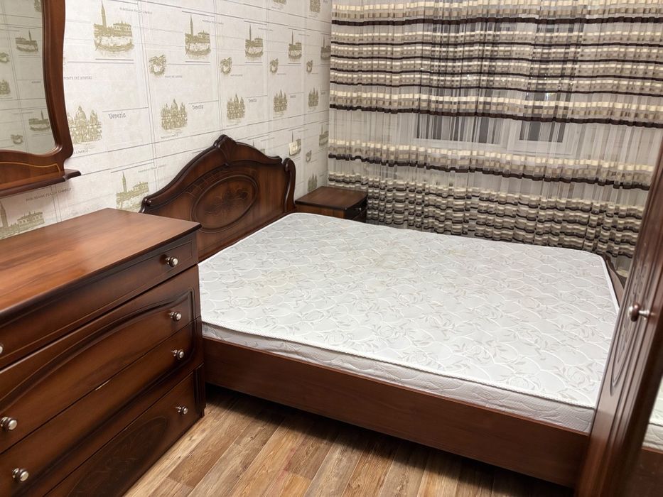 ПРОДАМ КВАРТИРУ 6 микрорайон, 62 дом