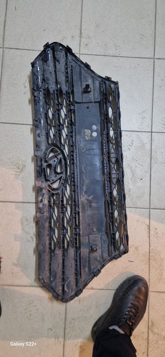 Решетка радиатора