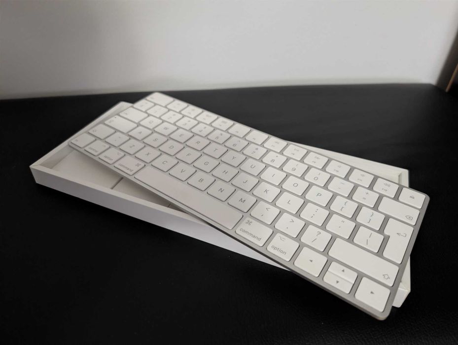 Apple Magic Keyboard + Magic Mouse / Se vand si separat