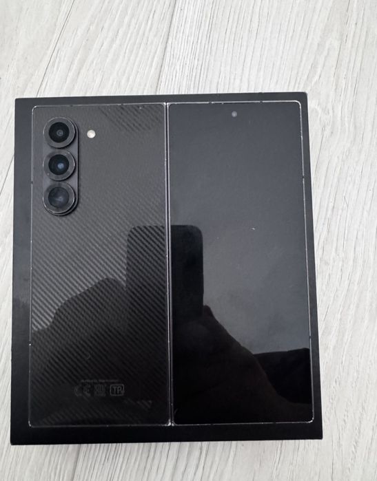 Samsung galaxy z fold 6
