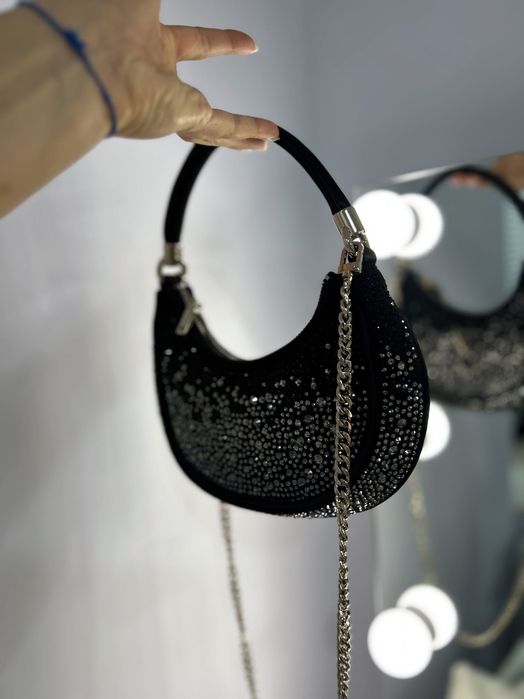Лимитирана оригинална дамска чанта Guess с камъни