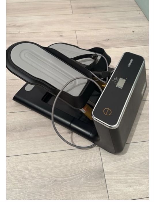 Степпер с эспандерами Genau