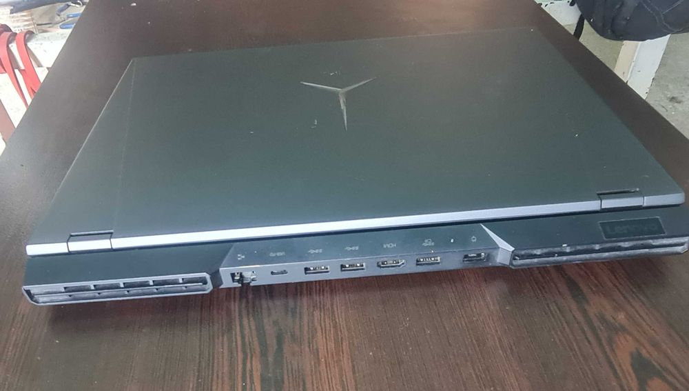 lenovo legion 5 pro  165hz / ryzen 7 5800h / rtx 3060