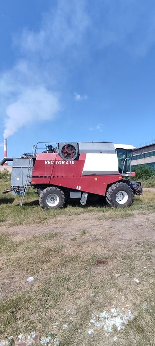 Продам бу комбайн вектор