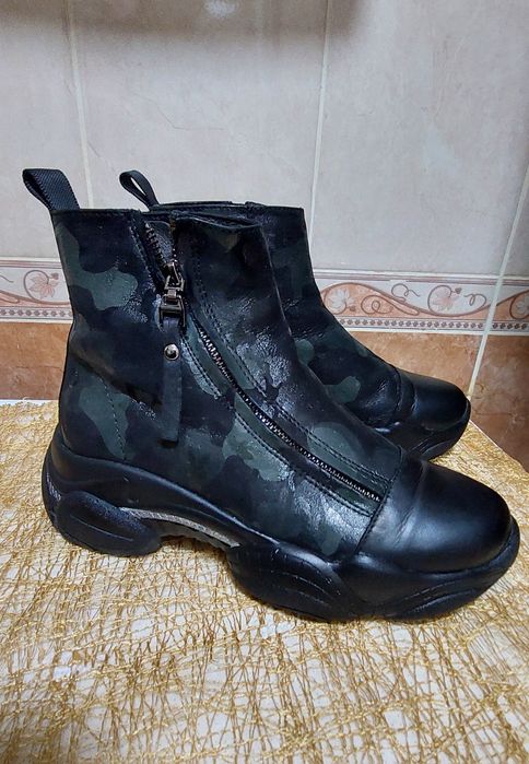 Ботинки размер 38-39
