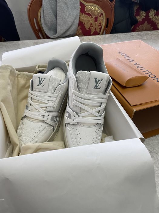 Кросовеи louis vuitton