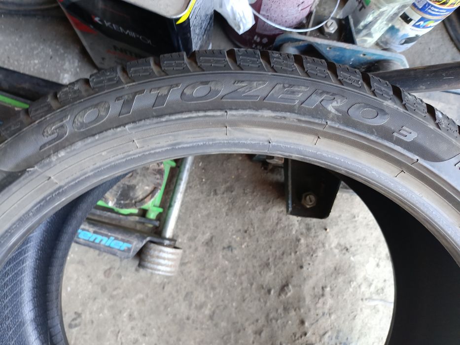 Зимни гуми -19цола -225/40-1бр.-80лв."PIRELLI"