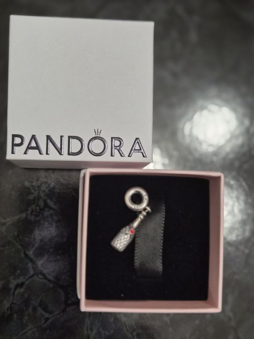 Висулка/талисман Пандора