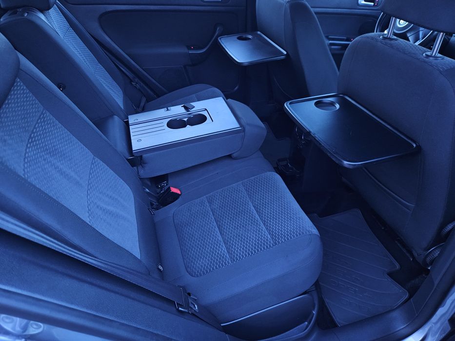 VW Golf 6 Plus -Anul 2009- 1.6(Benzină), 102 Cai, Euro 5
