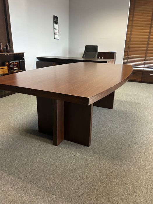 Офис обзавеждане