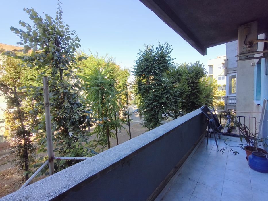 Apartament 2 camere,etaj 2,balcon deschis,Podgoria