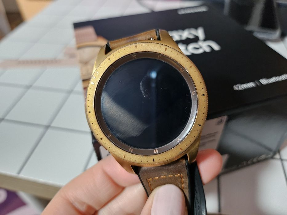 Смарт часовник, Samsung watch 42mm