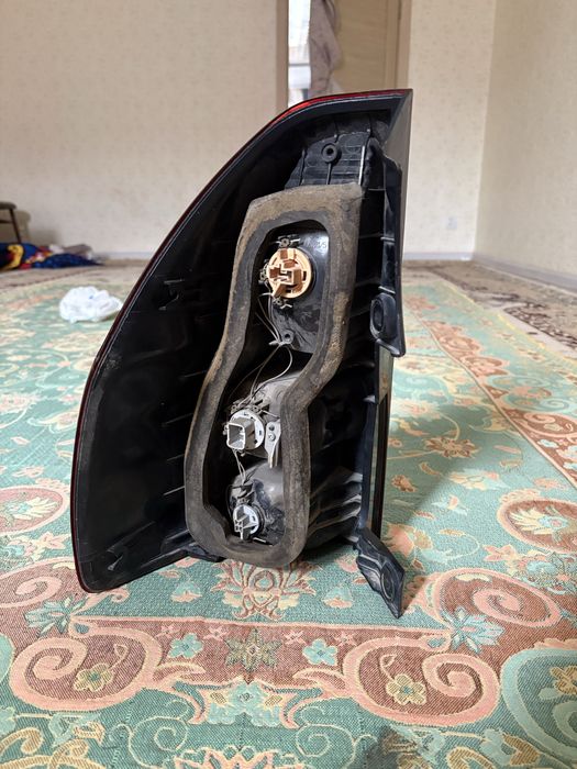 Продаю задний фар от Прадо 120