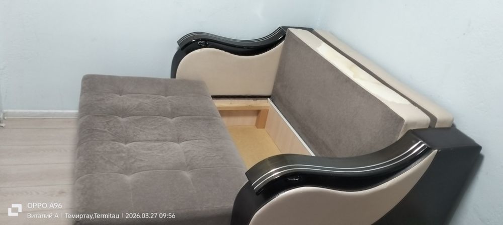 Диванчик отдам даром