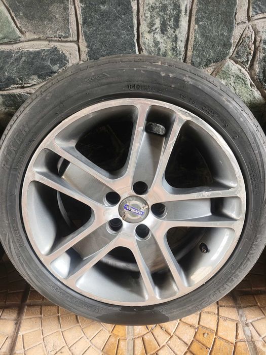 Гуми със джанти 205/55/17