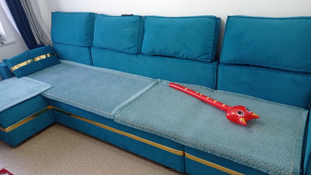 Продам диван 4х метровый