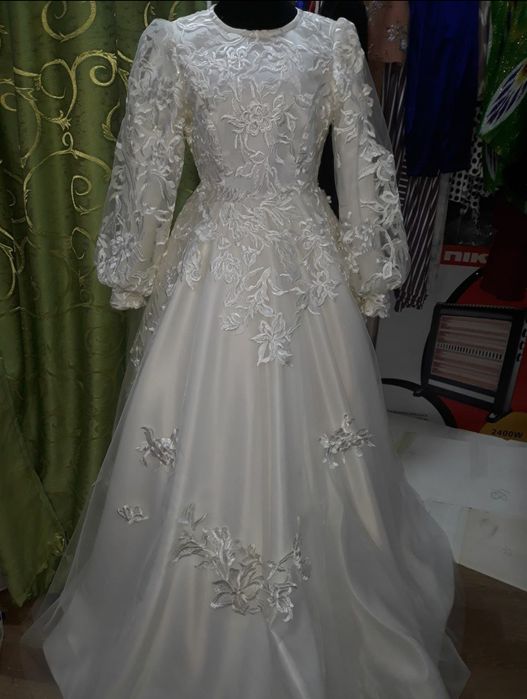 Свадебное платье.