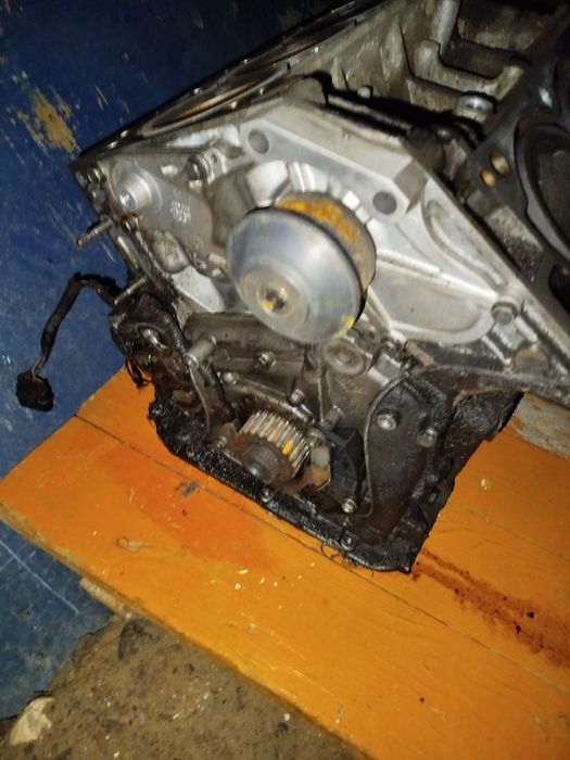 Блок цилиндров двигателя