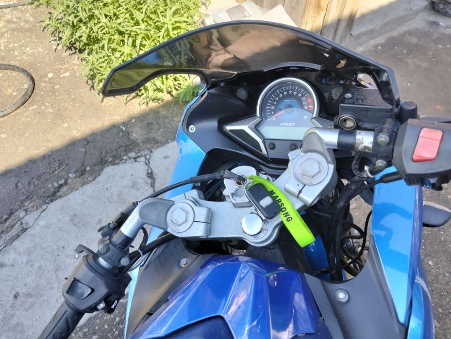 Продам мотоцикл skyway 250 кубов