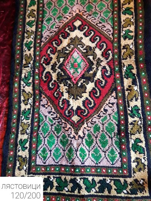 Ръчно тъкани китени килими