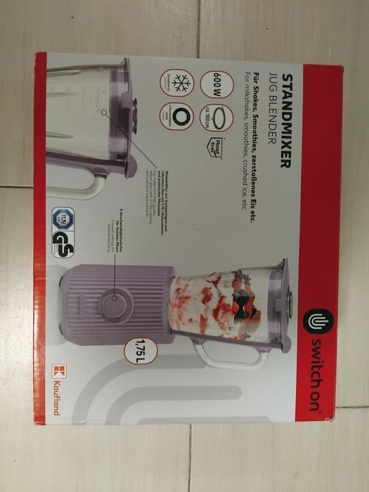 Блендер за смути и  шейхове