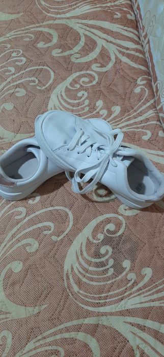 Кецове за момиче на H&M