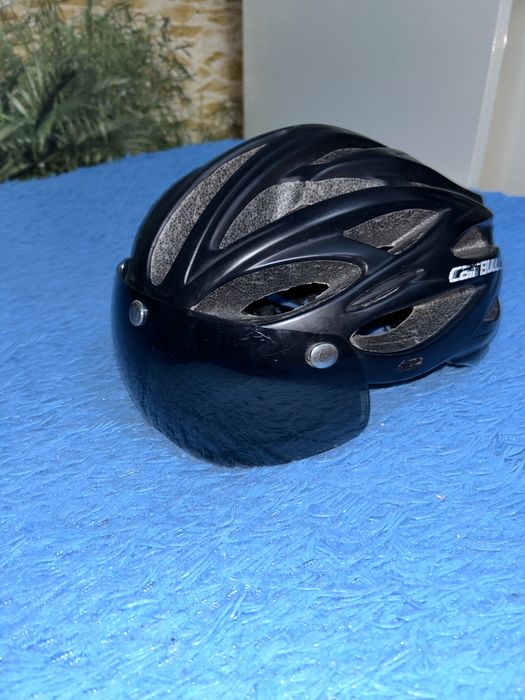 Продам велосипедный шлем