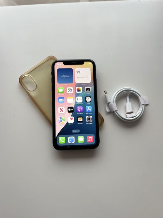 • Iphone XR •  BATERIE 92% •