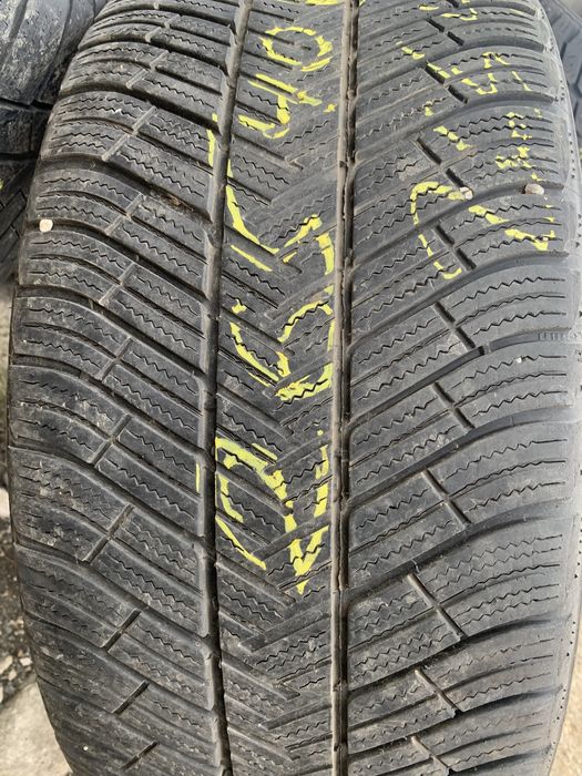 Anvelope cauciucurii  235/55/18 si 265/40/19 m+s