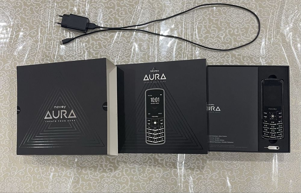 Продаётся телефон Novey Aura (Полный люкс комплект)