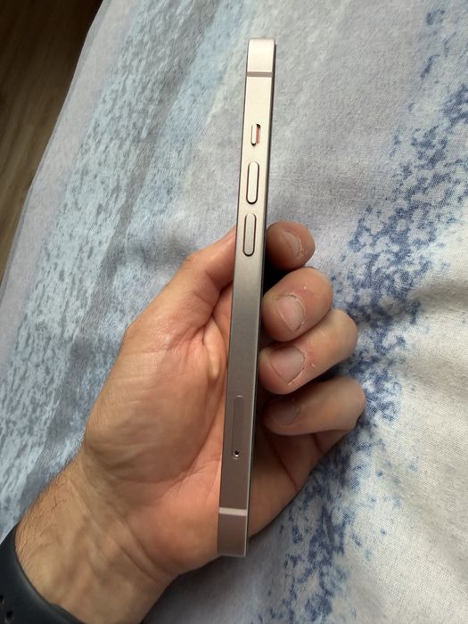 iPhone 13 128 GB като нов