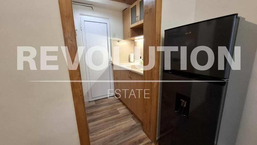 Дава се под наем Тристаен апартамент в Варна, Лятно кино Тракия - 100 кв.м за 600 € - Снимка #3