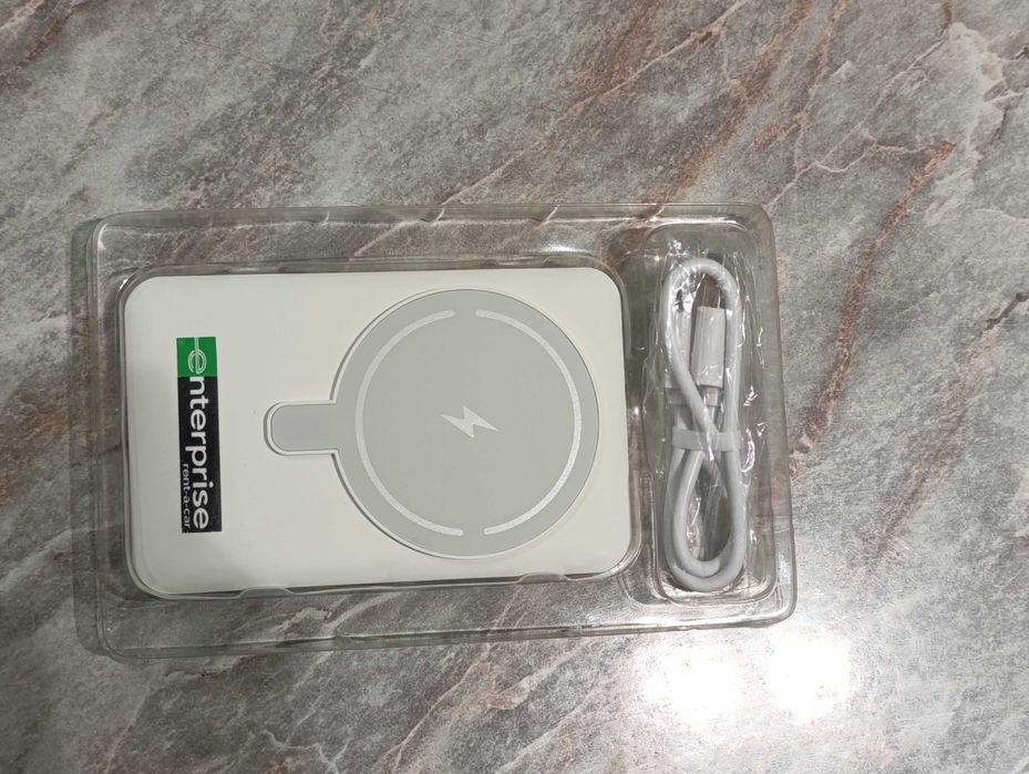 Продаю Powerbank ILNOVA 5000 mAh имеются 3 штуки в наличии