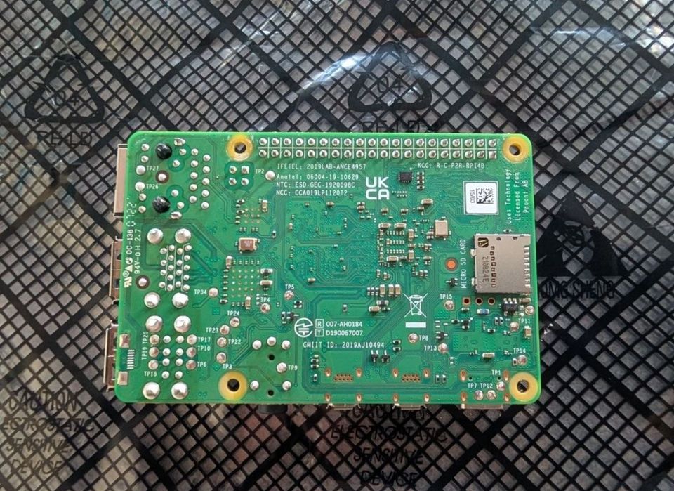 Raspberry Pi 4B - 4 GB RAM