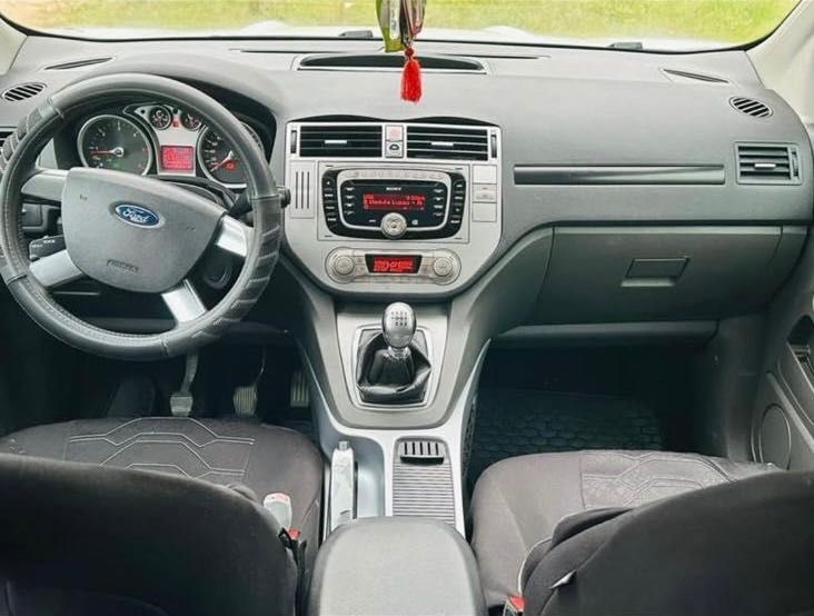 Vand FORD KUGA , an 2011