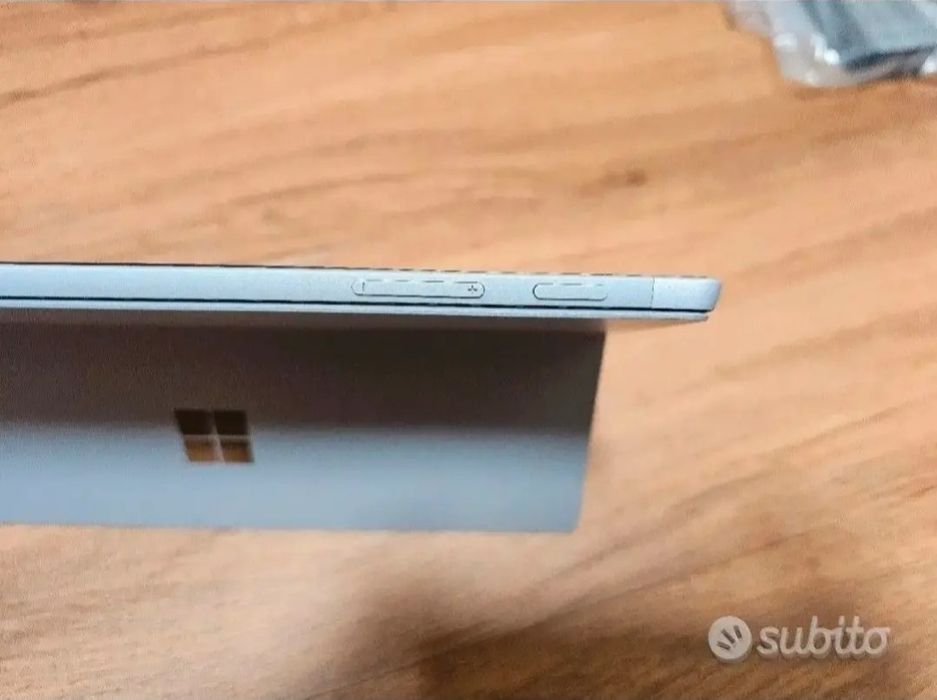 Microsoft Surface Pro 7+ 12.3" i5-1135G7 128GB 8GB