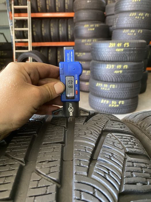 Anvelope iarna 235/50/19 Pirelli Sottozero 2 235 50 19 R19