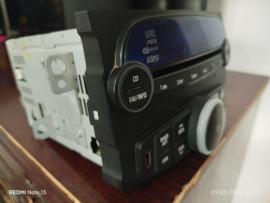 Магнитофон Спарк.